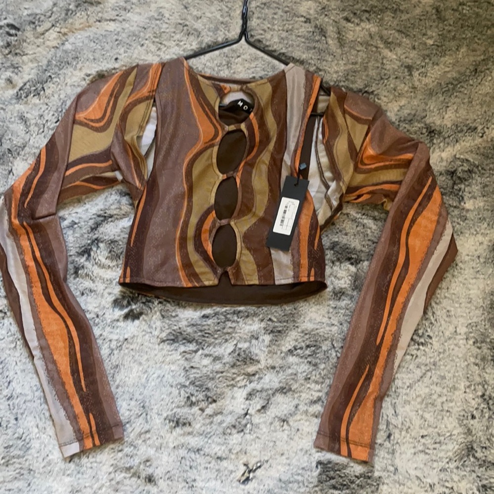 Brand new motel 70’s inspired 2-piece shirt. Size XS.